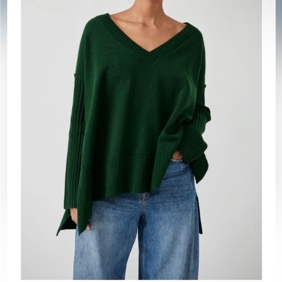 FREE PEOPLE Orion Tunic Oversized Sweater Black Forest Green NEW - Picture 2 of 11